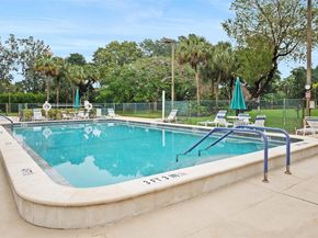 900 Saint Charles Pl 419, Pembroke Pines FL 33026