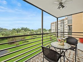 900 Saint Charles Pl 419, Pembroke Pines FL 33026