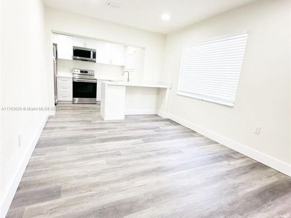 3754 SW 27th Ln, Miami FL 33134