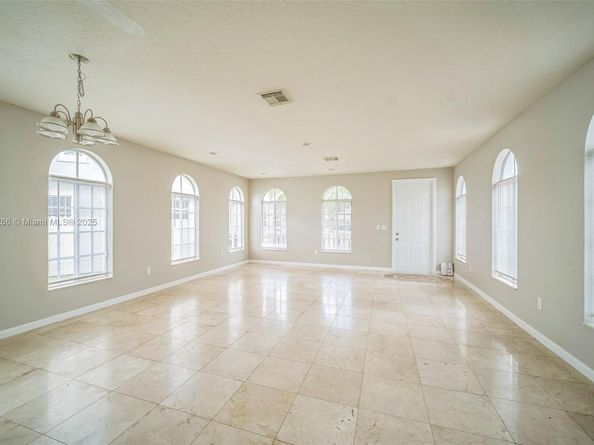 13913 SW 278th St, Homestead FL 33032