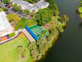 500 SW 167th Ter, Weston FL 33326