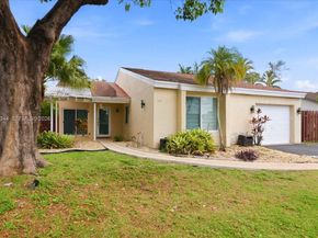 500 SW 167th Ter, Weston FL 33326
