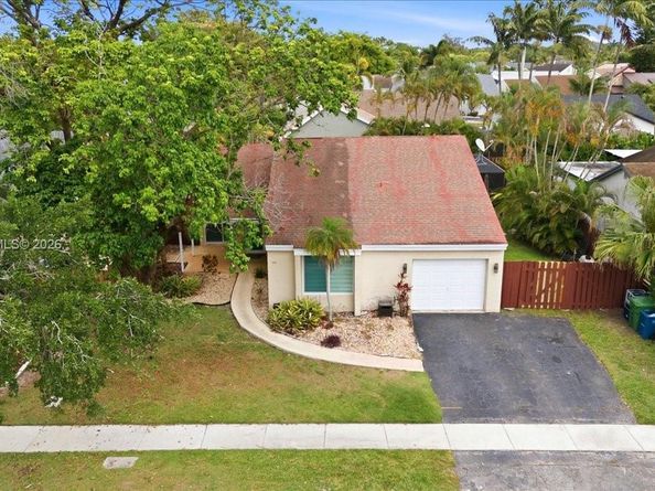 500 SW 167th Ter, Weston FL 33326