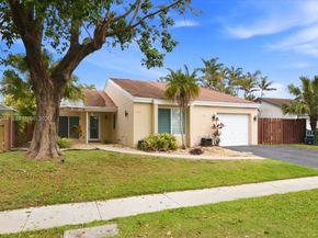 500 SW 167th Ter, Weston FL 33326