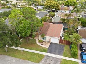 500 SW 167th Ter, Weston FL 33326