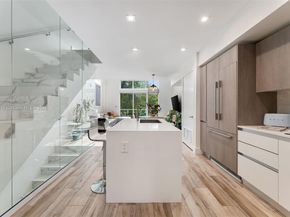 455 NE 39th St 105, Miami FL 33137