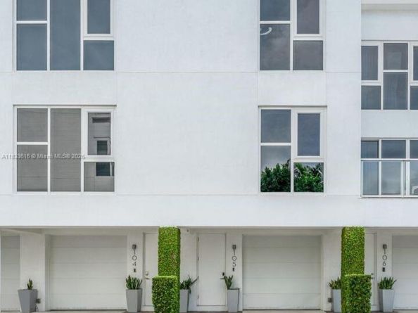 455 NE 39th St 105, Miami FL 33137