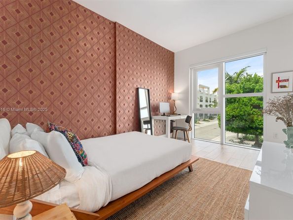 455 NE 39th St 105, Miami FL 33137