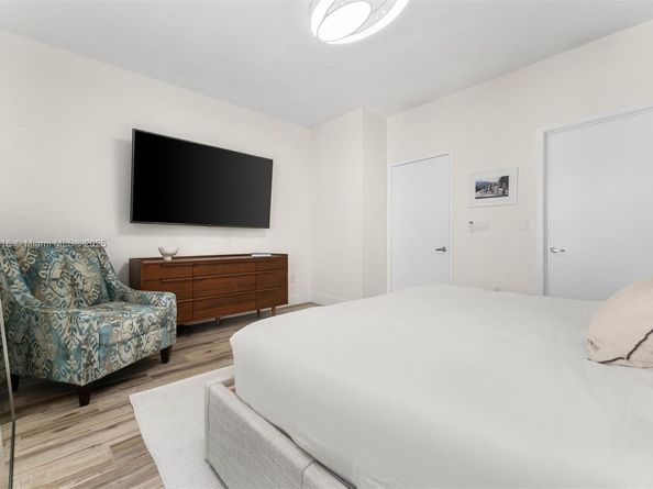 455 NE 39th St 105, Miami FL 33137