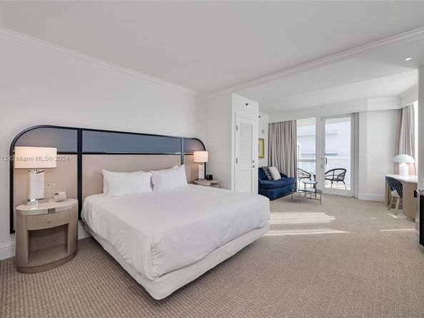 4401 Collins Ave 902, Miami Beach FL 33140
