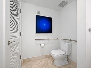 4401 Collins Ave 902, Miami Beach FL 33140