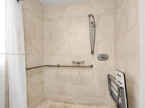4401 Collins Ave 902, Miami Beach FL 33140