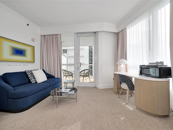 4401 Collins Ave 902, Miami Beach FL 33140
