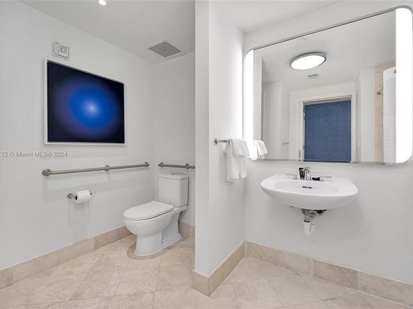 4401 Collins Ave 902, Miami Beach FL 33140