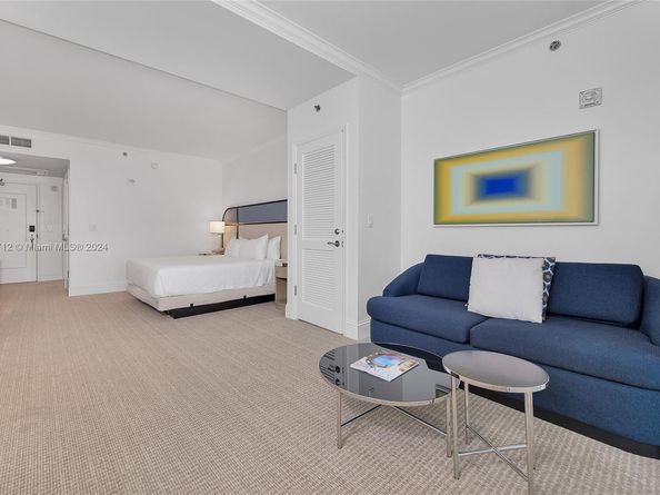 4401 Collins Ave 902, Miami Beach FL 33140