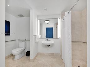 4401 Collins Ave 902, Miami Beach FL 33140