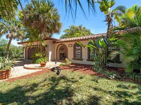 14841 Dade Pine Ave, Miami Lakes FL 33014