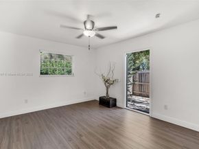 14841 Dade Pine Ave, Miami Lakes FL 33014