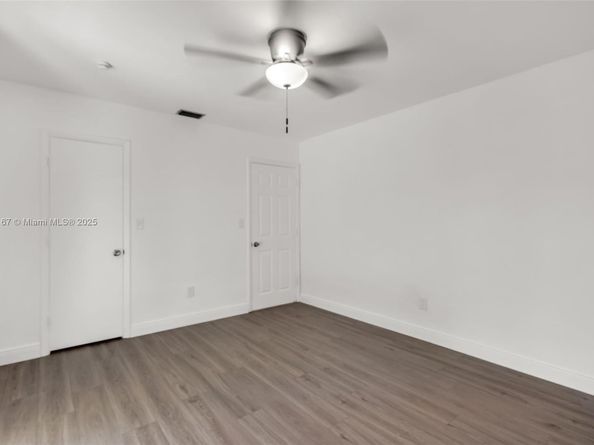 14841 Dade Pine Ave, Miami Lakes FL 33014