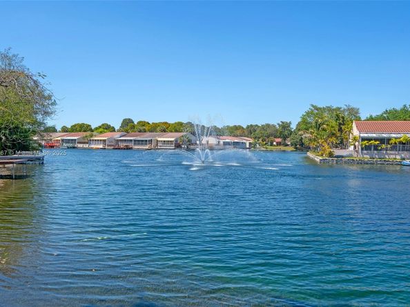 14841 Dade Pine Ave, Miami Lakes FL 33014