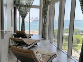 50 Biscayne Blvd 607, Miami FL 33132