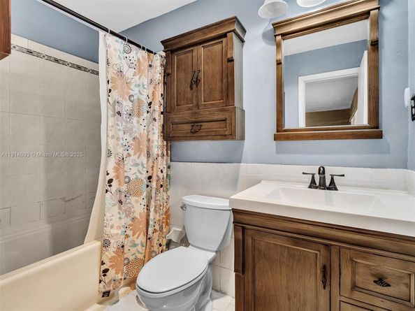 17231 NW 53rd Pl, Miami Gardens FL 33055