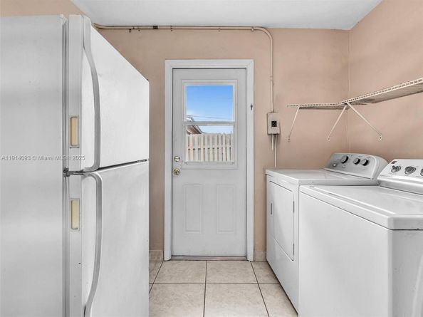 17231 NW 53rd Pl, Miami Gardens FL 33055