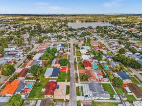 17231 NW 53rd Pl, Miami Gardens FL 33055