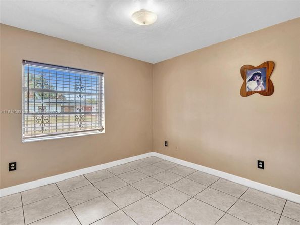 17231 NW 53rd Pl, Miami Gardens FL 33055