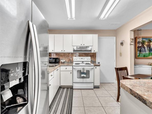 17231 NW 53rd Pl, Miami Gardens FL 33055