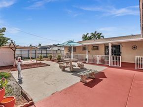 17231 NW 53rd Pl, Miami Gardens FL 33055