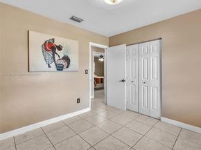 17231 NW 53rd Pl, Miami Gardens FL 33055