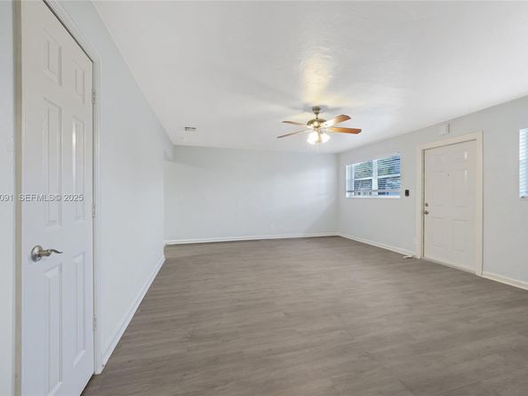 3680 SW 16th St, Fort Lauderdale FL 33312