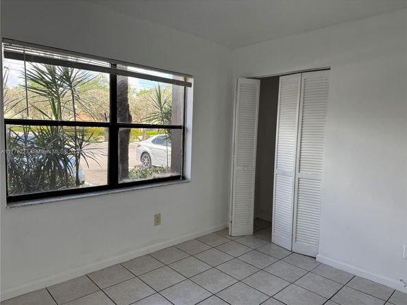 10724 Royal Palm Blvd 13, Coral Springs FL 33065