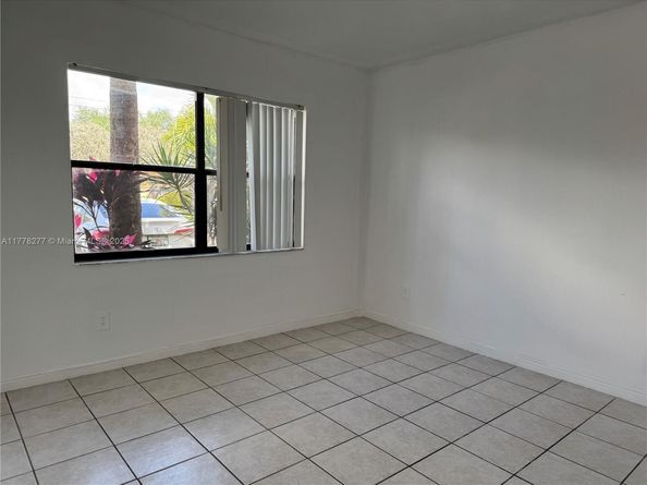 10724 Royal Palm Blvd 13, Coral Springs FL 33065