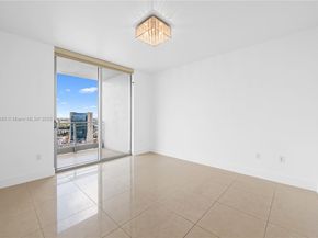 90 SW 3rd St 3305, Miami FL 33130