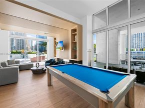90 SW 3rd St 3305, Miami FL 33130