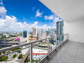 90 SW 3rd St 3305, Miami FL 33130
