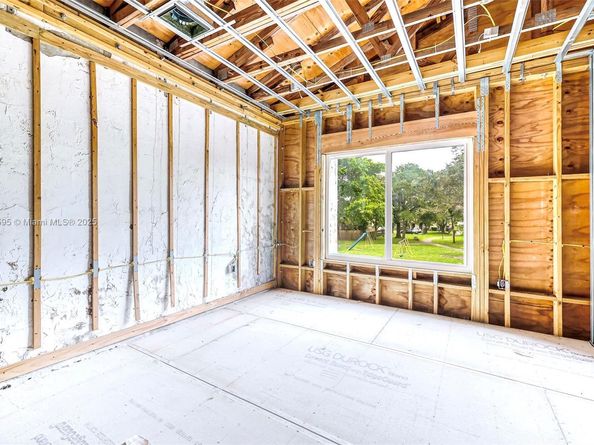 6884 NW 30 Ave, Fort Lauderdale FL 33309