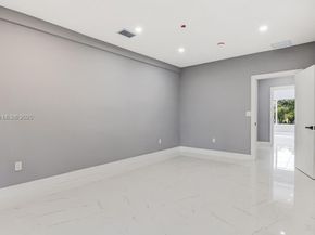 6884 NW 30 Ave, Fort Lauderdale FL 33309