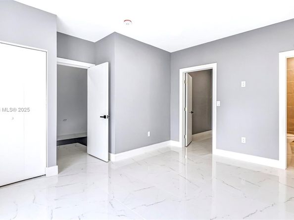 6884 NW 30 Ave, Fort Lauderdale FL 33309