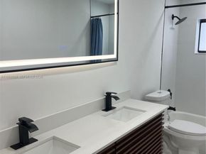 601 NW 198th St, Miami Gardens FL 33169