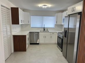 601 NW 198th St, Miami Gardens FL 33169