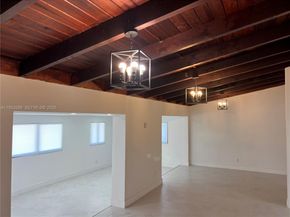 601 NW 198th St, Miami Gardens FL 33169