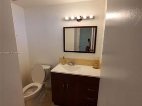 7900 Tatum Waterway Dr 502, Miami Beach FL 33141