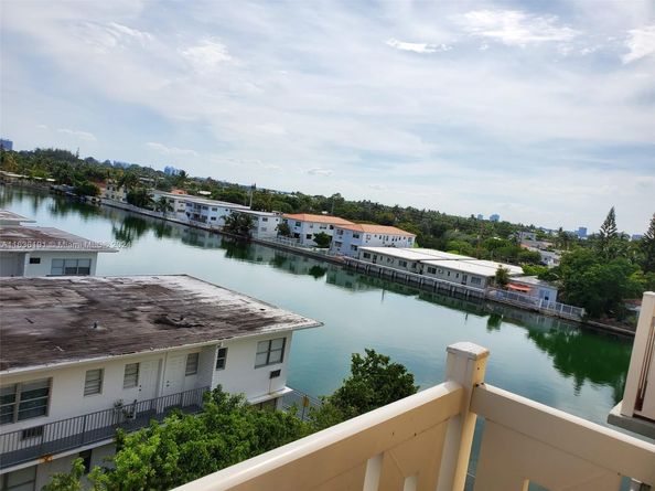 7900 Tatum Waterway Dr 502, Miami Beach FL 33141