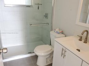 7900 Tatum Waterway Dr 502, Miami Beach FL 33141