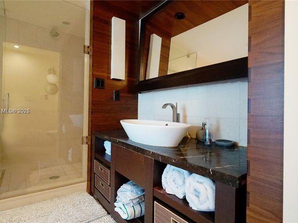 6801 Collins Ave 710, Miami Beach FL 33141