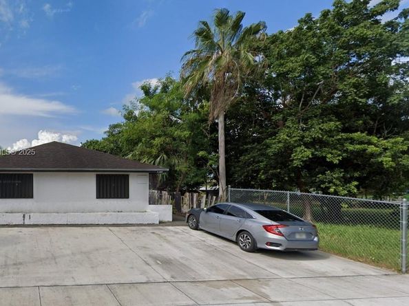 11535 SW 216th St, Miami FL 33170