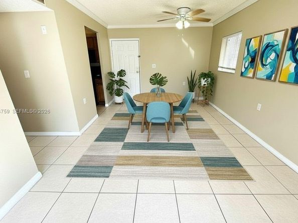 1141 Lake Victoria Dr E, West Palm Beach FL 33411